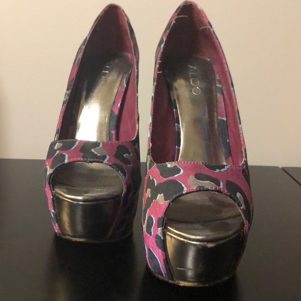 Printed high heels